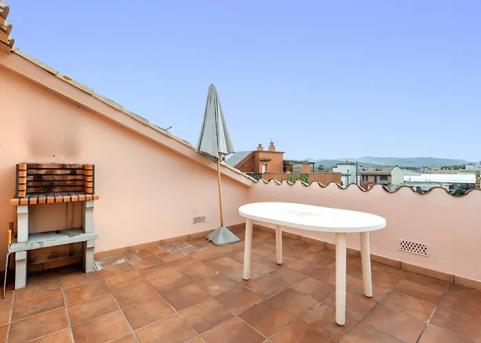 Hauzify I Casa Arboç Casa de Férias