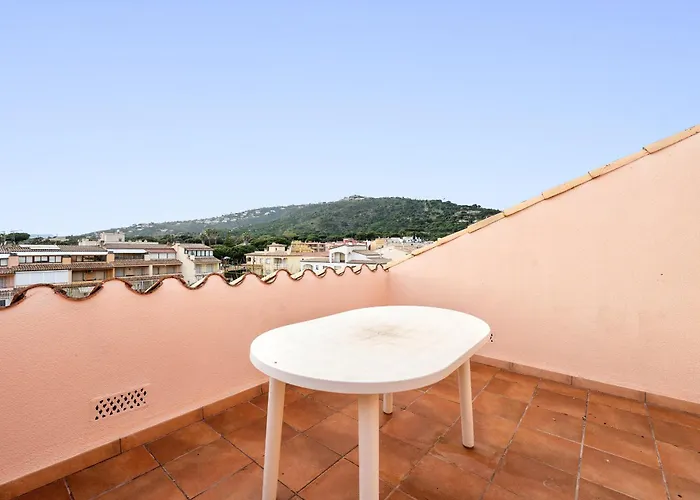 Hauzify I Casa Arboç Casa de Férias *