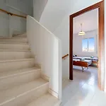 Hauzify I Casa Arboc Holiday home