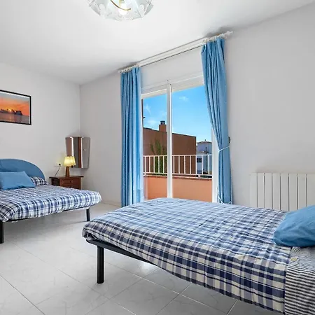 Hauzify I Casa Arboc * بلاتجا ذارو