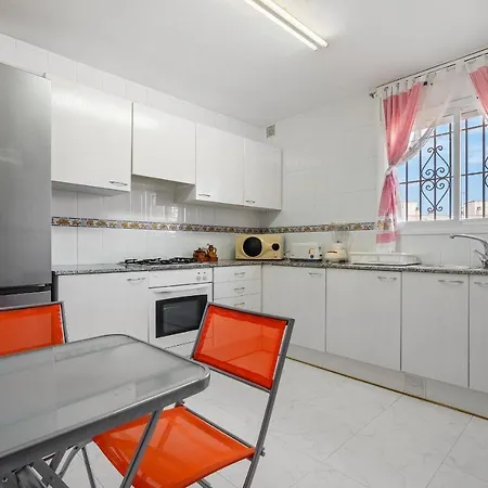 Hauzify I Casa Arboc *